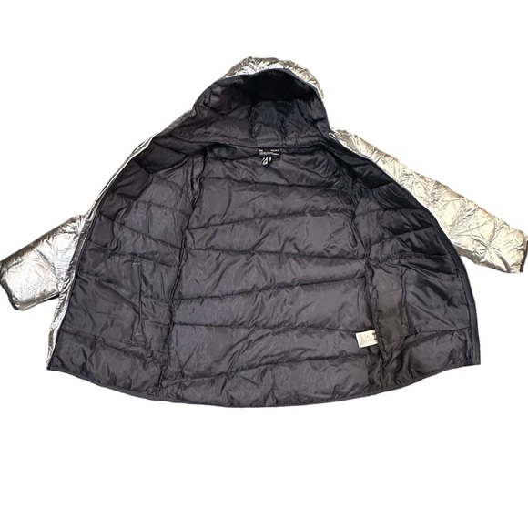 Under Armour Puffer Coat • Metallic Silver • Kids’ Large - Picture 3 of 6